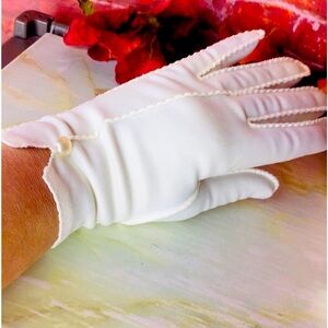 Vintage MCM White Lay Gay Pearl Button Nylon Gloves